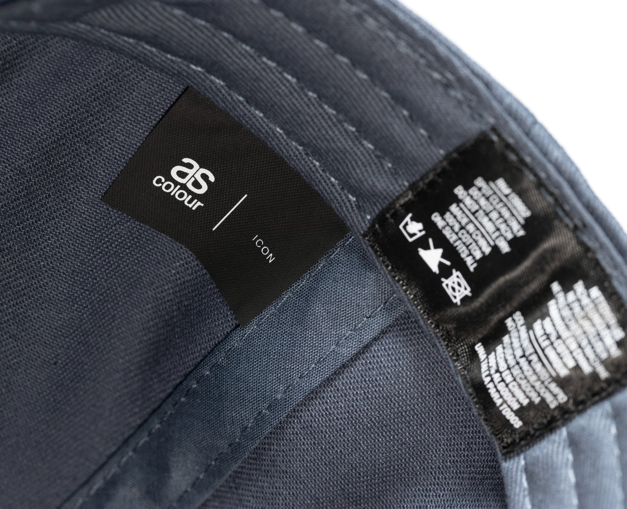 64-audio-monochrome-snapback-hat-casquette-broderie-logo image 4