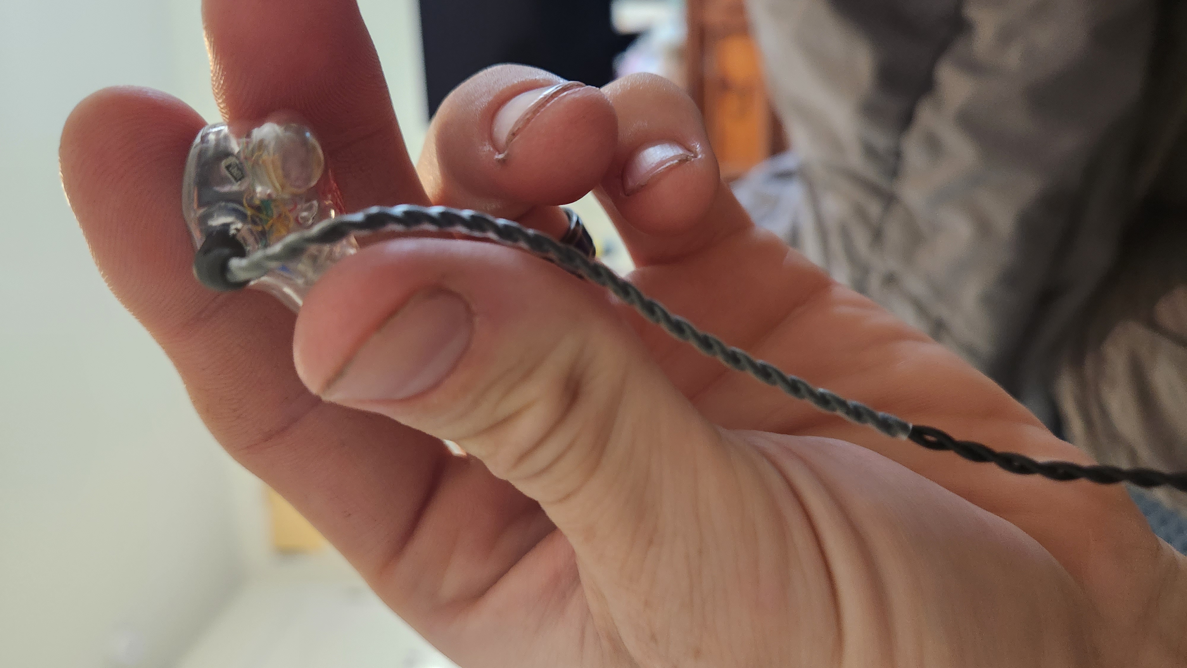 Enfin un câble avec micro pour mes intras